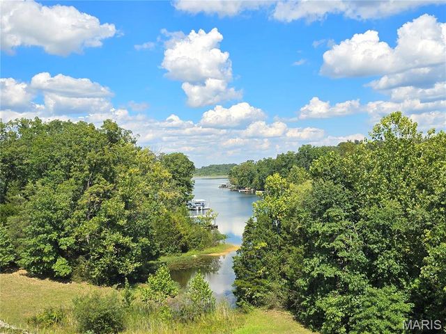 1051 S Lakeview Drive, De Soto, MO 63020