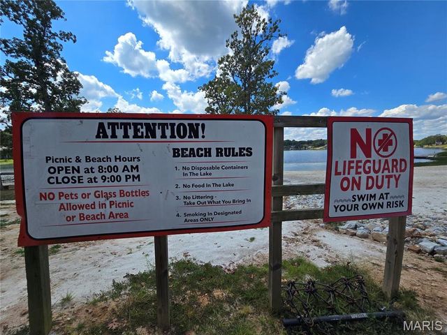 1051 S Lakeview Drive, De Soto, MO 63020