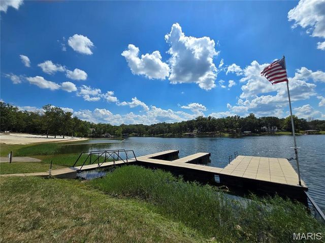 1051 S Lakeview Drive, De Soto, MO 63020