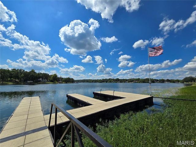 1051 S Lakeview Drive, De Soto, MO 63020