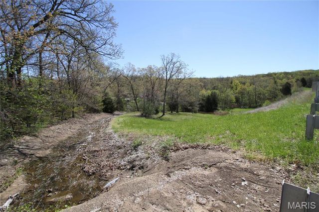 1051 S Lakeview Drive, De Soto, MO 63020