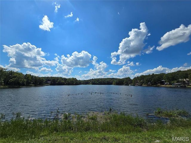 1051 S Lakeview Drive, De Soto, MO 63020