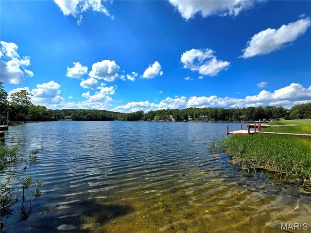 1051 S Lakeview Drive, De Soto, MO 63020