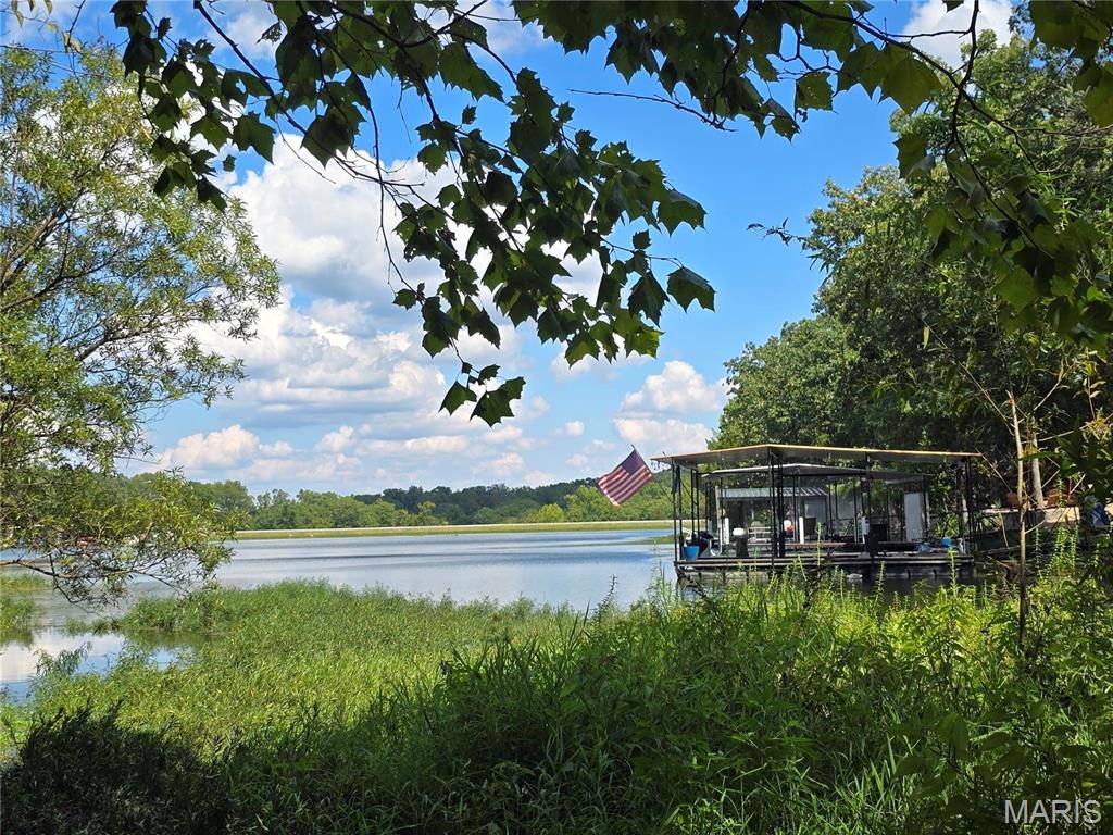 1051 S Lakeview Drive, De Soto, MO 63020