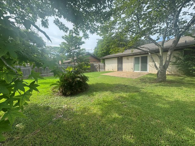 706 University Avenue, Wharton, TX 77488