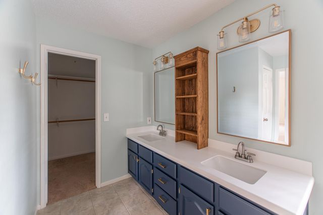 51 Fire Flicker Place, The Woodlands, TX 77381