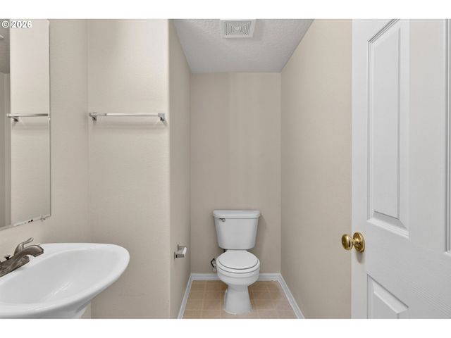 16972 Nw ARIZONA Dr, Beaverton, OR 97006