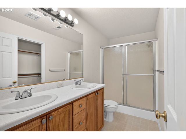 16972 Nw ARIZONA Dr, Beaverton, OR 97006