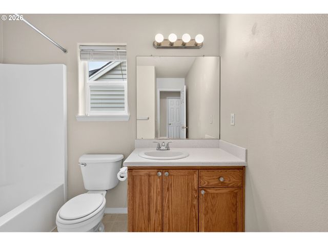 16972 Nw ARIZONA Dr, Beaverton, OR 97006