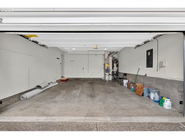 16972 Nw ARIZONA Dr, Beaverton, OR 97006