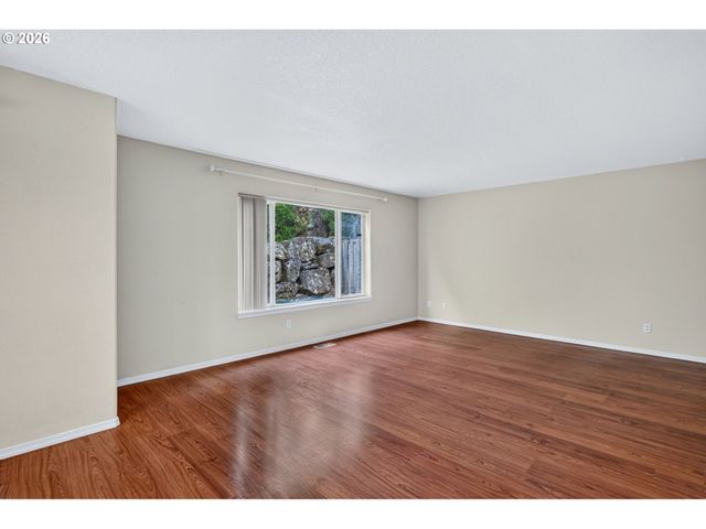 16972 Nw ARIZONA Dr, Beaverton, OR 97006