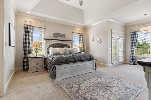 815 Stonebrook Dr, Lebanon, TN 37087