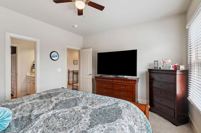 815 Stonebrook Dr, Lebanon, TN 37087