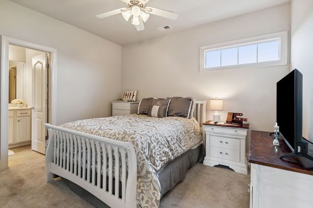 815 Stonebrook Dr, Lebanon, TN 37087