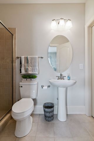 815 Stonebrook Dr, Lebanon, TN 37087