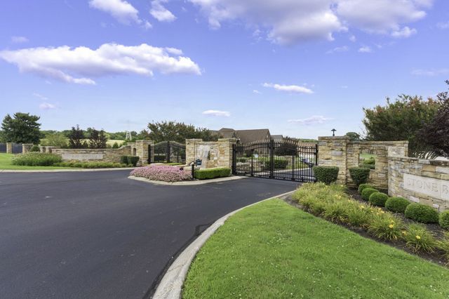 815 Stonebrook Dr, Lebanon, TN 37087