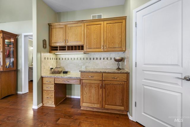 1919 Candleridge Dr, Twin Falls, ID 83301