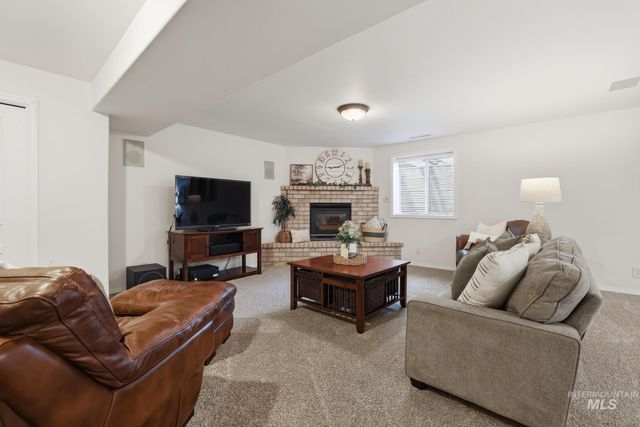 1919 Candleridge Dr, Twin Falls, ID 83301
