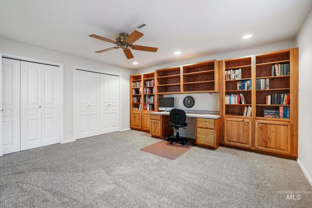 1919 Candleridge Dr, Twin Falls, ID 83301
