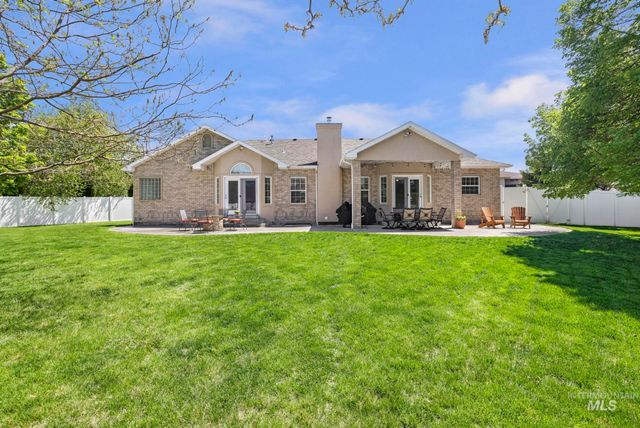 1919 Candleridge Dr, Twin Falls, ID 83301