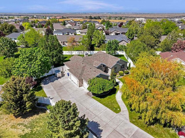 1919 Candleridge Dr, Twin Falls, ID 83301