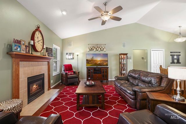 1919 Candleridge Dr, Twin Falls, ID 83301