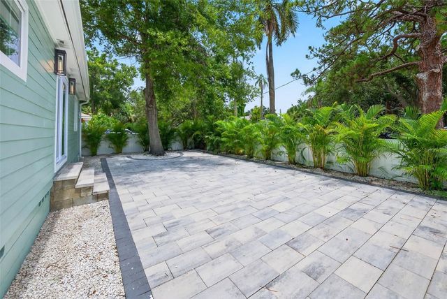 1846 3RD STREET S, St Petersburg, FL 33705