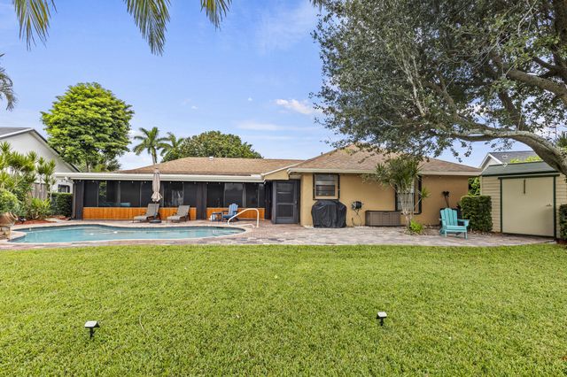 8272 Blue Cypress Drive, Lake Worth, FL 33467