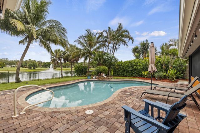 8272 Blue Cypress Drive, Lake Worth, FL 33467