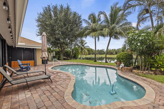 8272 Blue Cypress Drive, Lake Worth, FL 33467
