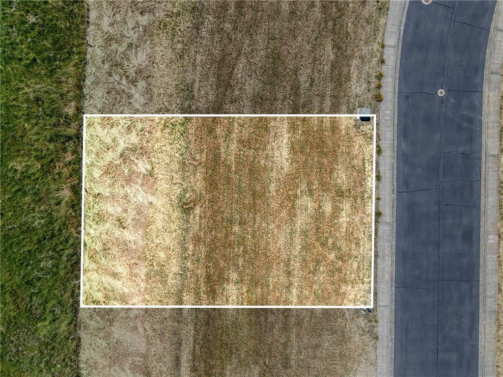 Image 2 of property listing at 2776 Lizzy, Lakeport, CA 95453