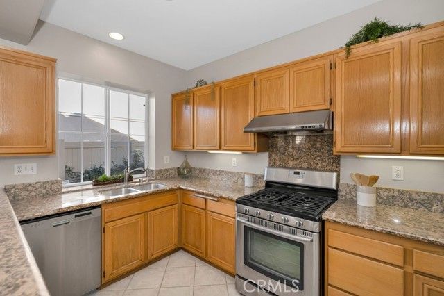 108 Peppertree, Monrovia, CA 91016