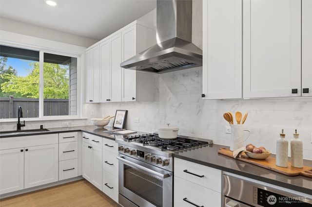 414 222nd Place SE, Sammamish, WA 98074