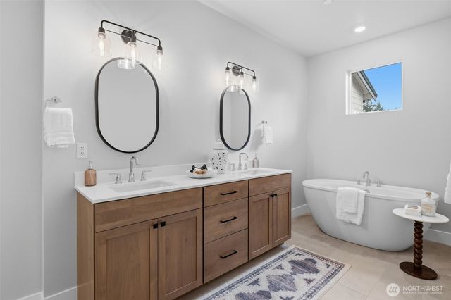 414 222nd Place SE, Sammamish, WA 98074