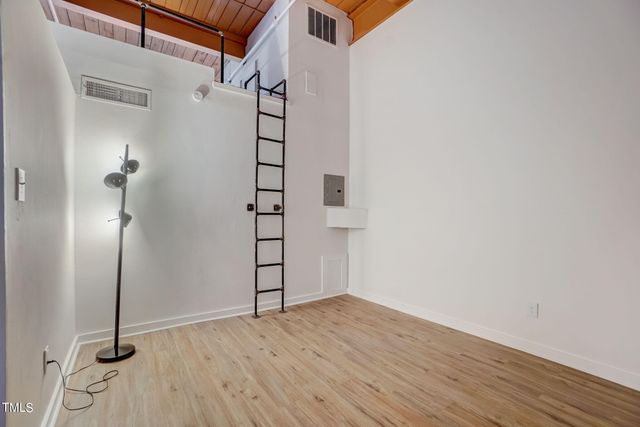 500 N Duke Street Apt 53-105, Durham, NC 27701