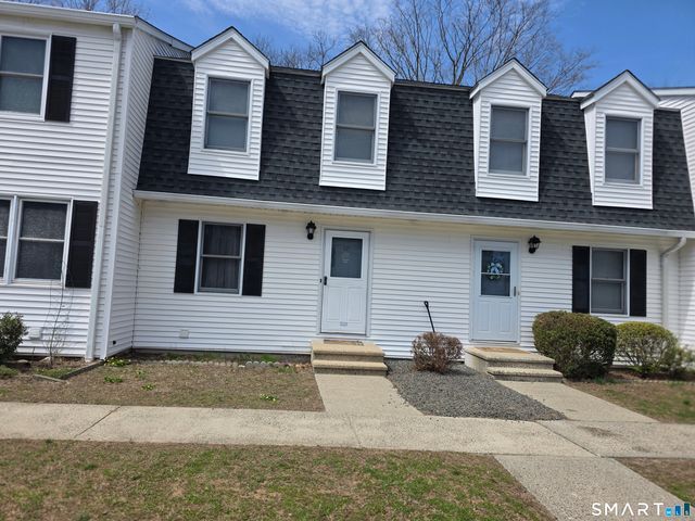 18 Colonial Village 18, Shelton, CT 06484
