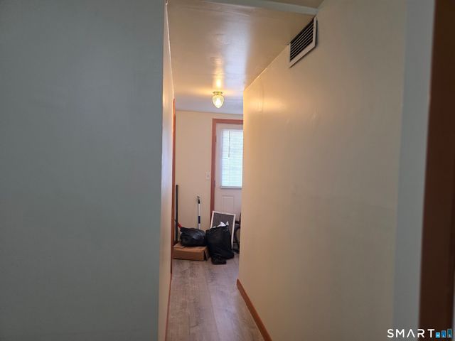 18 Colonial Village 18, Shelton, CT 06484