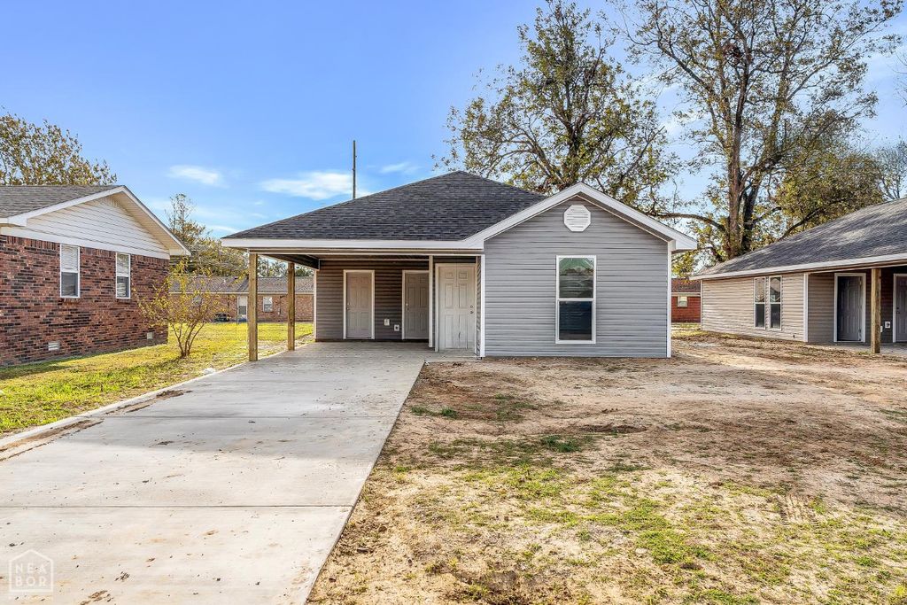 212 NE Front Street, Walnut Ridge, AR 72476