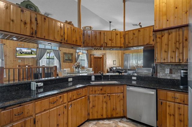 10990 W SEMINOLE PLACE, Homosassa, FL 34448