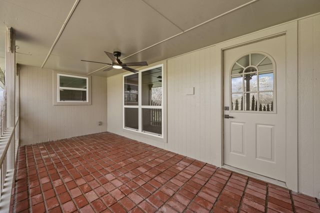 210 Ridgemont Drive, Alvin, TX 77511