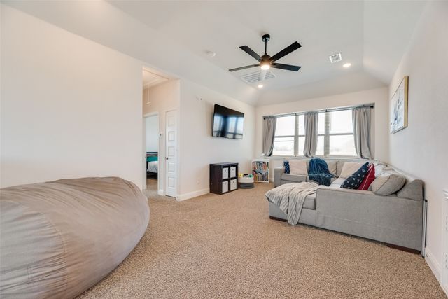 561 Randys Way, Pilot Point, TX 76258