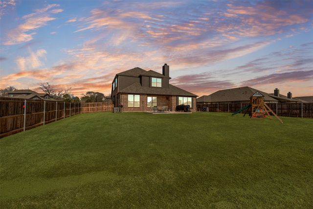 561 Randys Way, Pilot Point, TX 76258