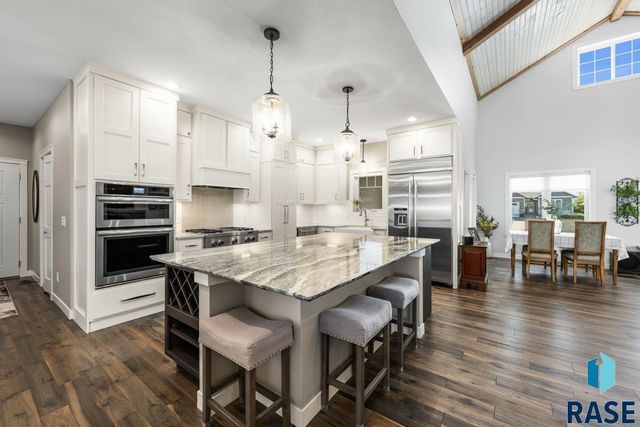 2905 W 77th St Street, Sioux Falls, SD 57108
