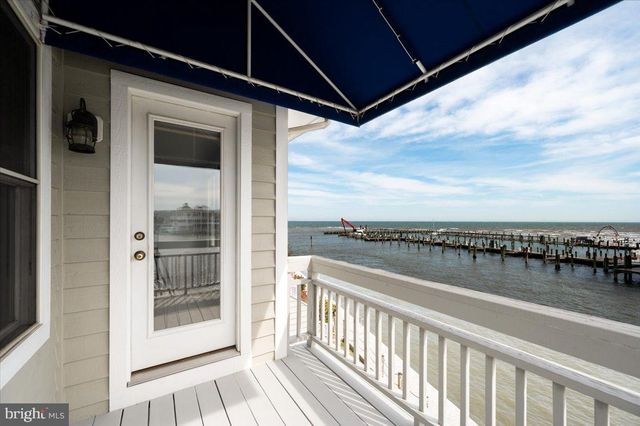 8047 WINDWARD KEY DR, Chesapeake Beach, MD 20732