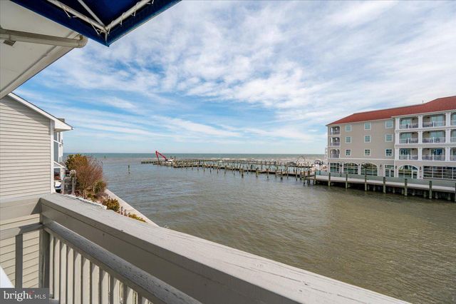 8047 WINDWARD KEY DR, Chesapeake Beach, MD 20732