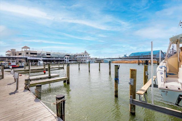 8047 WINDWARD KEY DR, Chesapeake Beach, MD 20732