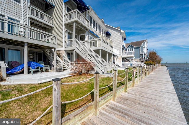 8047 WINDWARD KEY DR, Chesapeake Beach, MD 20732