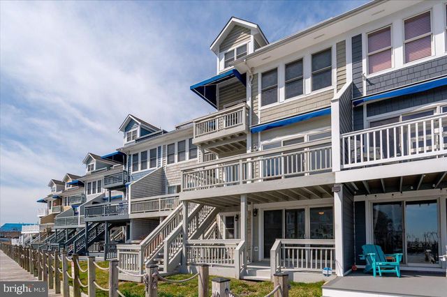 8047 WINDWARD KEY DR, Chesapeake Beach, MD 20732