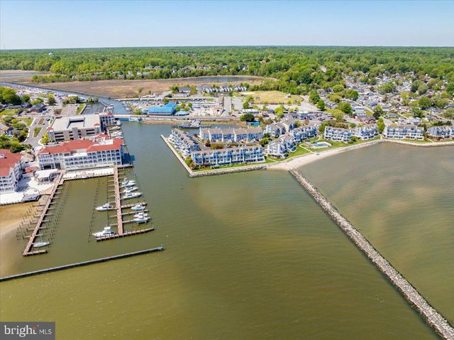 8047 WINDWARD KEY DR, Chesapeake Beach, MD 20732