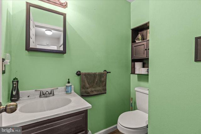 3307 GLEN HOLLOW DR, Dover, PA 17315